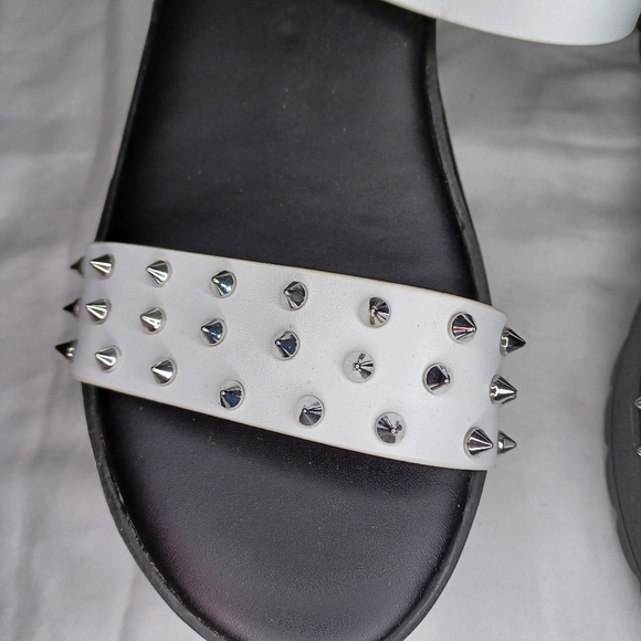 Torrid white studded chunky lug heel sandals - Picture 3 of 13